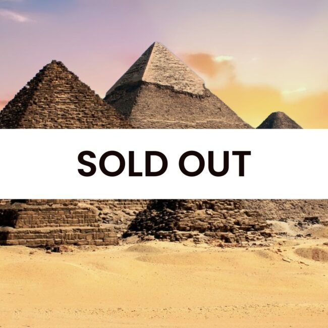 Piramidi Egitto con scritta sold out