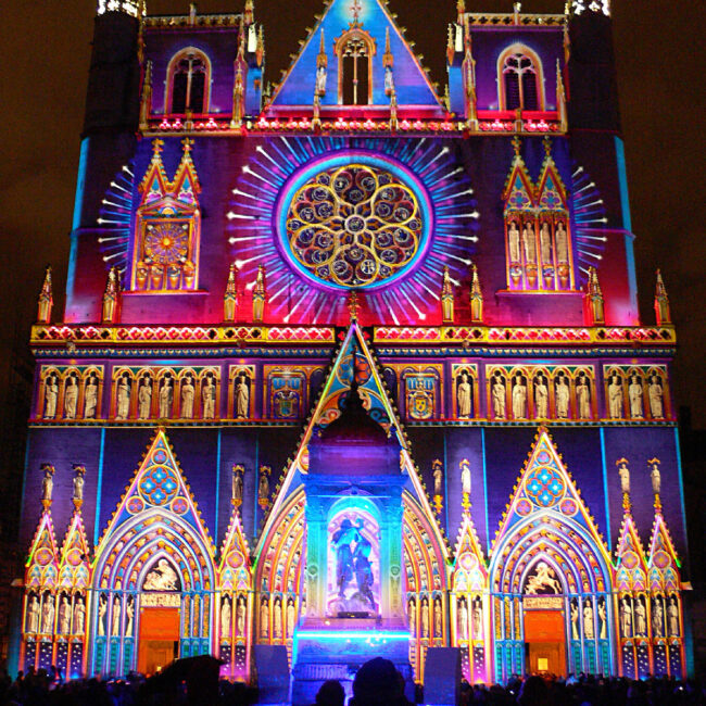 facciata chiesa Lione festa delle luci