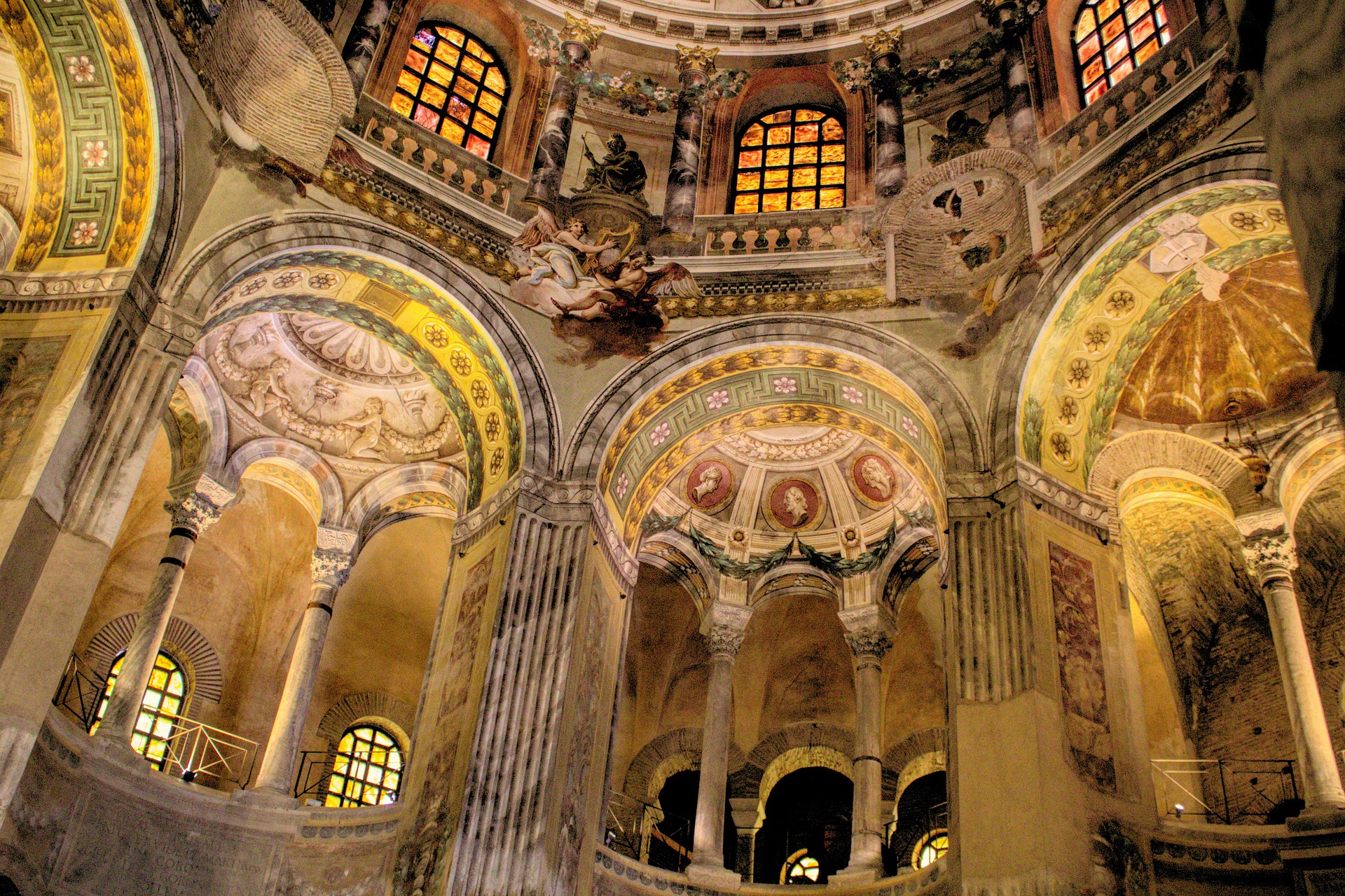 Interno basilica San Vitale Ravenna